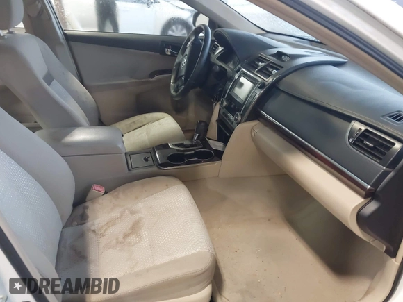 2012 Toyota Camry L with VIN 4T1BF1FK2CU146415, listed as a IAAI auction lot 41538201 with 139,399 mi miles. Bid and sale history available at carsss.com. Image 5.