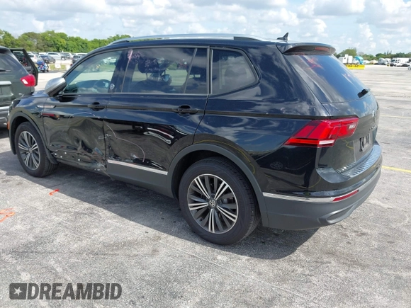 2024 Volkswagen Tiguan with VIN 3VVTB7AX9RM218526, listed as a IAAI auction lot 42564195 with Not provided miles and . Bid and sale history available at DreamBid. Image 3.