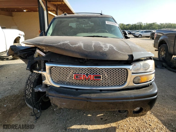 2005 GMC Yukon Denali with VIN 1GKEK63U25J236429, listed as a Copart auction lot 69346064 with 161,880 mi miles and Salvage Title. Bid and sale history available at carsss.com. Image 5.