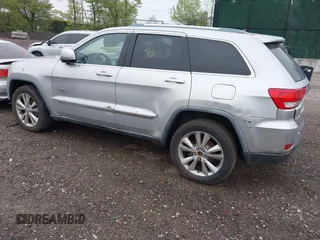 2011 Jeep Grand Cherokee Laredo with VIN 1J4RR4GG6BC646405, listed as a IAAI auction lot 42193470 with Not provided miles and . Bid and sale history available at DreamBid. Image 3.