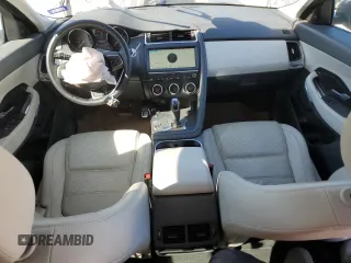2020 Jaguar E-Pace z VIN SADFK2FX1L1Z74769, wystawiony jako Copart lot #38004454 z przebiegiem 40 054 mil mil oraz . Historia ofert i sprzedaży dostępna na DreamBid. Obrazek 8.
