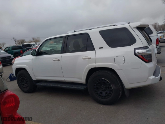 2017 Toyota 4Runner SR5 with VIN JTEZU5JR2H5162857, listed as a IAAI auction lot 41786004 with 93,437 mi miles. Bid and sale history available at carsss.com. Image 14.
