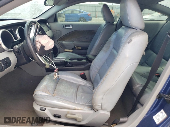2008 Ford Mustang Deluxe with VIN 1ZVHT80N285191064, listed as a Copart auction lot 57862245 with 208,768 mi miles and Salvage title. Bid and sale history available at DreamBid. Image 7.