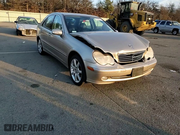 2003 Mercedes-Benz C 230 Kompressor with VIN WDBRF40JX3F395861, listed as a Copart auction lot 81585234 with 83,544 mi miles and Salvage Title. Bid and sale history available at DreamBid. Image 11.