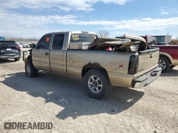 2005 Chevrolet Silverado 1500 with VIN 1GCEK19V85E114620, listed as a Copart auction lot 50715145 with 218,235 mi miles and Salvage Title. Bid and sale history available at carsss.com. Image 2.