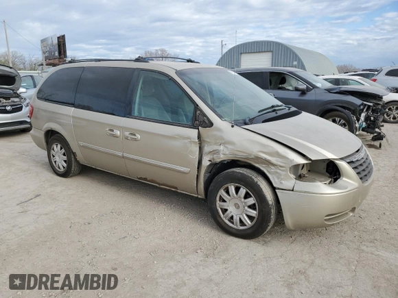 2005 Chrysler Town & Country Touring z VIN 2C4GP54L45R145521, wystawiony jako Copart lot #50183375 z przebiegiem 218 068 mil mil oraz Szkoda całkowita • Salvage title. Historia ofert i sprzedaży dostępna na DreamBid. Obrazek 4.