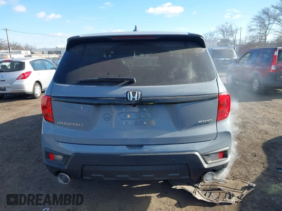 2025 Honda Passport EX-L z VIN 5FNYF8H53SB001311, wystawiony jako IAAI lot #41331984 z przebiegiem 4 272 mil mil oraz . Historia ofert i sprzedaży dostępna na DreamBid. Obrazek 16.
