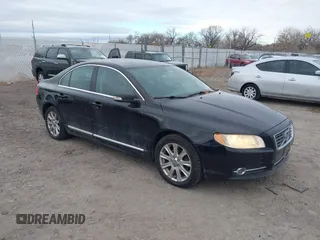 2010 Volvo S80 I6 z VIN YV1960AS8A1115330, wystawiony jako IAAI lot #41037861 z przebiegiem 149 852 mil mil oraz . Historia ofert i sprzedaży dostępna na DreamBid. Obrazek 1.