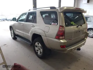 2005 Toyota 4Runner SR5 with VIN JTEBU14R458037441, listed as a IAAI auction lot 42043411 with 238,317 mi miles. Bid and sale history available at carsss.com. Image 3.