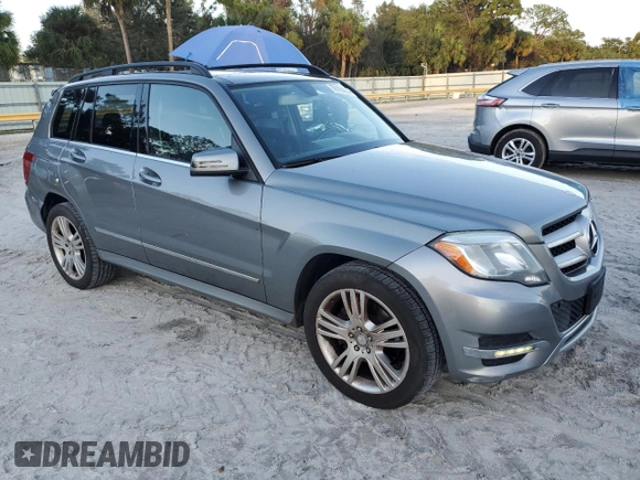 2014 Mercedes-Benz GLK 350 with VIN WDCGG8JB5EG290737, listed as a Copart auction lot 76196854 with 132,359 mi miles and Non Repairable. Bid and sale history available at DreamBid. Image 4.