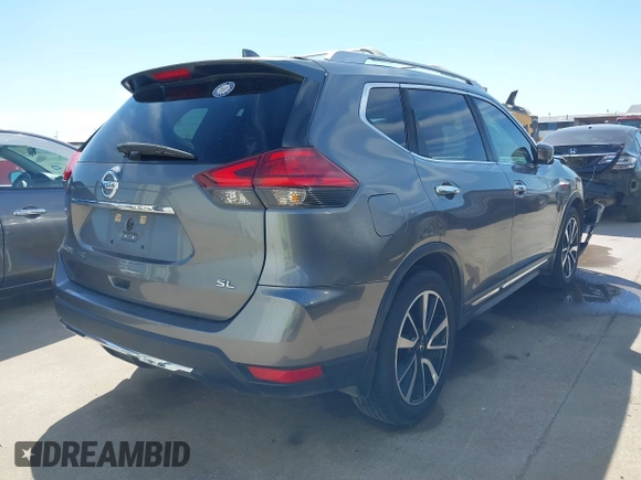 2017 Nissan Rogue SL z VIN 5N1AT2MT8HC749372, wystawiony jako IAAI lot #41622839 z przebiegiem 90 638 mil mil oraz . Historia ofert i sprzedaży dostępna na DreamBid. Obrazek 4.