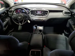 2017 Kia Sorento LX with VIN 5XYPGDA51HG190747, listed as a Copart auction lot 51624765 with 142,278 mi miles and Clean Title. Bid and sale history available at carsss.com. Image 8.