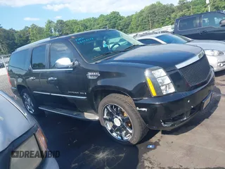 2009 Cadillac Escalade ESV z VIN 1GYFK26279R270175, wystawiony jako IAAI lot #42349456 z przebiegiem 189 172 mil mil oraz . Historia ofert i sprzedaży dostępna na DreamBid. Obrazek 13.