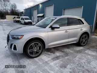 2021 Audi Q5 Premium z VIN WA1G2AFY1M2052740, wystawiony jako Copart lot #80265554 z przebiegiem 20 943 mil mil oraz Czysty tytuł • Clean title. Historia ofert i sprzedaży dostępna na DreamBid. Obrazek 1.