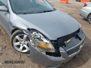 2008 Nissan Altima 2.5 SL with VIN 1N4AL21EX8N450423, listed as a IAAI auction lot 41854722 with 169,390 mi miles. Bid and sale history available at carsss.com. Image 6.