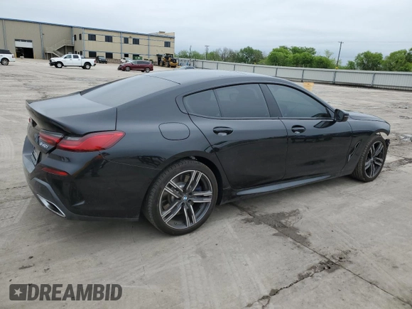 2022 BMW 8 Series 840i with VIN WBAGV4C01NCH18603, listed as a Copart auction lot 51969445 with 19,502 mi miles and Clean title. Bid and sale history available at DreamBid. Image 3.