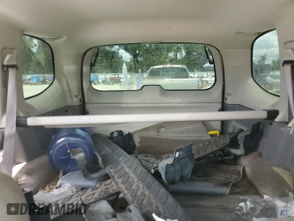 2005 GMC Envoy SLT with VIN 1GKDT13S052311455, listed as a Copart auction lot 73635434 with Not Provided miles and Salvage Title. Bid and sale history available at DreamBid. Image 10.