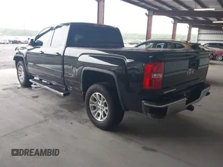 2017 GMC Sierra 1500 SLE z VIN 1GTV2MEC2HZ324763, wystawiony jako IAAI lot #42234082 z przebiegiem 106 984 mil mil oraz . Historia ofert i sprzedaży dostępna na DreamBid. Obrazek 3.