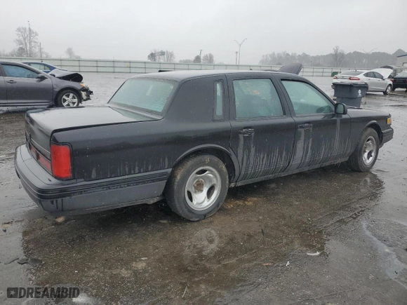 1997 Lincoln Town Car Executive with VIN 1LNLM81W7VY720905, listed as a Copart auction lot 85910534 with 0 mi miles and Salvage Title. Bid and sale history available at carsss.com. Image 3.