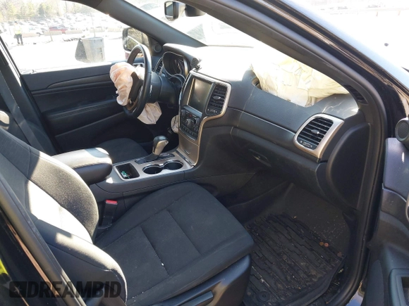 2017 Jeep Grand Cherokee Altitude z VIN 1C4RJFAG5HC802153, wystawiony jako IAAI lot #41651165 z przebiegiem 93 337 mil mil oraz . Historia ofert i sprzedaży dostępna na DreamBid. Obrazek 5.