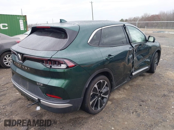 2023 VinFast VF 8 Plus z VIN RLLV1AFA0PH002714, wystawiony jako IAAI lot #41728014 z przebiegiem 8601 mil mil oraz . Historia ofert i sprzedaży dostępna na DreamBid. Obrazek 4.