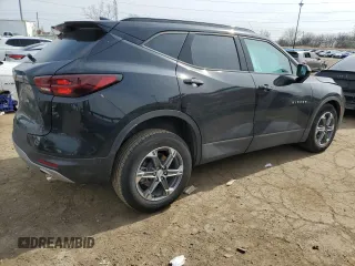 2023 Chevrolet Blazer LT z VIN 3GNKBCR49PS235324, wystawiony jako Copart lot #53820025 z przebiegiem 14 528 mil mil oraz Nie do naprawy • Non repairable. Historia ofert i sprzedaży dostępna na DreamBid. Obrazek 3.