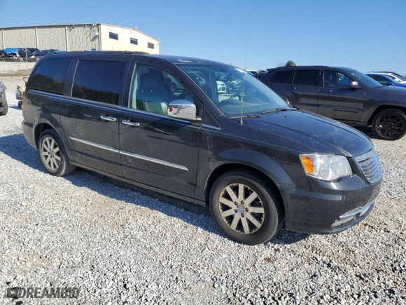 2012 Chrysler Town & Country Touring-L with VIN 2C4RC1CG5CR117404, listed as a Copart auction lot 83339884 with 0 mi miles and Non Repairable. Bid and sale history available at carsss.com. Image 4.