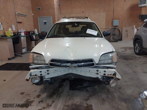 2002 Subaru Legacy Wagon Outback w/All Weather Pkg with VIN 4S3BH675027631668, listed as a IAAI auction lot 41491574 with 175,167 mi miles. Bid and sale history available at carsss.com. Image 6.