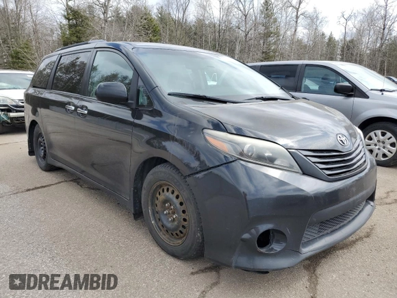 2015 Toyota Sienna SE with VIN 5TDXK3DC1FS562882, listed as a Copart auction lot 51804865 with 488,302 mi miles and Clean Title. Bid and sale history available at carsss.com. Image 4.
