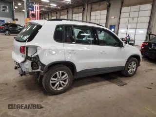 2016 Volkswagen Tiguan SE with VIN WVGBV7AX4GW607732, listed as a Copart auction lot 49350585 with 135,051 mi miles and Salvage Title. Bid and sale history available at DreamBid. Image 3.