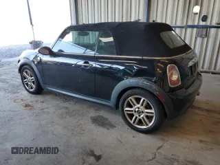 2012 MINI Convertible z VIN WMWZN3C55CT134262, wystawiony jako Copart lot #38224724 z przebiegiem 58 082 mil mil oraz Nie do naprawy • Non repairable. Historia ofert i sprzedaży dostępna na DreamBid. Obrazek 2.