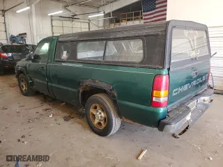 2000 Chevrolet Silverado 1500 with VIN 1GCEC14V9YE336558, listed as a Copart auction lot 48103205 with 265,858 mi miles and Clean Title. Bid and sale history available at carsss.com. Image 2.