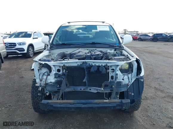 2005 Toyota 4Runner SR5 with VIN JTEBU14R850075897, listed as a IAAI auction lot 41744928 with 195,455 mi miles. Bid and sale history available at carsss.com. Image 13.