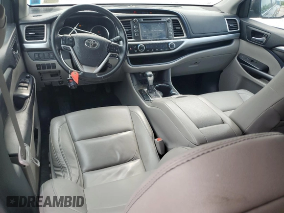 2018 Toyota Highlander Hybrid XLE with VIN 5TDJGRFHXJS048539, listed as a Copart auction lot 60134685 with 228,968 mi miles and Salvage title. Bid and sale history available at DreamBid. Image 8.