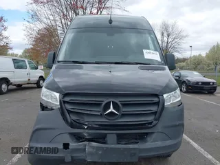 2019 Mercedes-Benz Sprinter Passenger z VIN WDZPF0CD3KP130537, wystawiony jako IAAI lot #42052916 z przebiegiem 192 310 mil mil oraz . Historia ofert i sprzedaży dostępna na DreamBid. Obrazek 12.