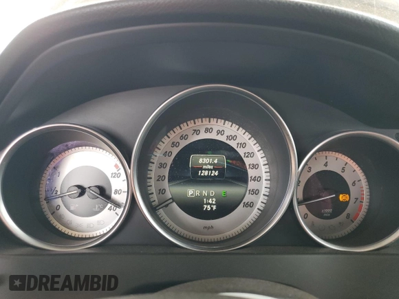 2014 Mercedes-Benz C 250 Sport z VIN WDDGF4HB7EG251001, wystawiony jako Copart lot #55901995 z przebiegiem 128 124 mil mil oraz Czysty tytuł • Clean title. Historia ofert i sprzedaży dostępna na DreamBid. Obrazek 9.