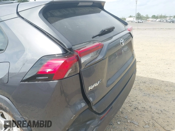 2019 Toyota RAV4 XLE with VIN 2T3P1RFV9KW042278, listed as a IAAI auction lot 42062800 with 62,979 mi miles and . Bid and sale history available at DreamBid. Image 19.