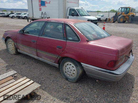 1989 Ford Taurus GL z VIN 1FABP52U9KA278657, wystawiony jako IAAI lot #42349469 z przebiegiem 10 782 mil mil oraz . Historia ofert i sprzedaży dostępna na DreamBid. Obrazek 3.