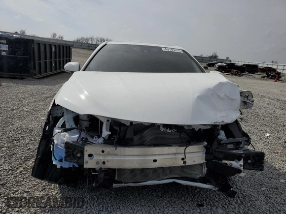 2022 Toyota Camry SE with VIN 4T1T11AK6NU062627, listed as a Copart auction lot 49185615 with 40,788 mi miles and Salvage Title. Bid and sale history available at carsss.com. Image 5.