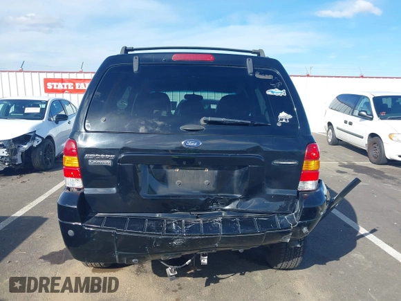 2005 Ford Escape Limited с VIN 1FMYU94125KA49934, выставлен на аукционе IAAI как лот 41735243 с пробегом 118 041 миль миль и . История ставок и продаж доступна на DreamBid. Изображение 16.