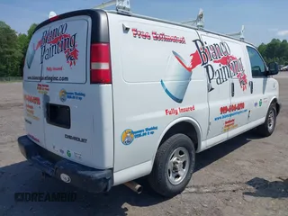 2004 Chevrolet Express Cargo z VIN 1GCFG15X641245676, wystawiony jako IAAI lot #42161041 z przebiegiem 138 993 mil mil oraz . Historia ofert i sprzedaży dostępna na DreamBid. Obrazek 4.