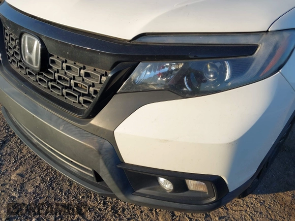 2019 Honda Passport Sport with VIN 5FNYF8H24KB002411, listed as a IAAI auction lot 42567249 with 60,154 mi miles and . Bid and sale history available at DreamBid. Image 6.