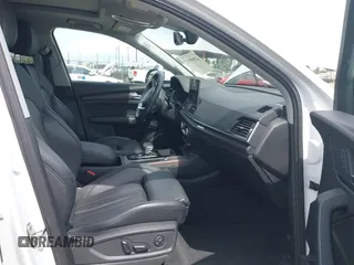 2021 Audi Q5 Premium Plus with VIN WA1BAAFY0M2069879, listed as a IAAI auction lot 42009952 with 44,686 mi miles. Bid and sale history available at carsss.com. Image 5.