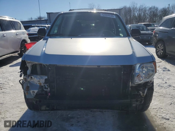2010 Ford Escape XLS with VIN 1FMCU9C7XAKD34729, listed as a Copart auction lot 42009035 with 191,191 mi miles and Clean title. Bid and sale history available at DreamBid. Image 5.