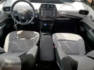 2022 Toyota Prius LE z VIN JTDL9MFU9N3034254, wystawiony jako Copart lot #56957375 z przebiegiem 83 463 mil mil oraz Szkoda całkowita • Salvage title. Historia ofert i sprzedaży dostępna na DreamBid. Obrazek 8.
