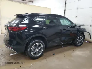 2024 Chevrolet Blazer LT z VIN 3GNKBCR44RS169056, wystawiony jako Copart lot #81803644 z przebiegiem 15 074 mil mil oraz Nie do naprawy • Non repairable. Historia ofert i sprzedaży dostępna na DreamBid. Obrazek 3.
