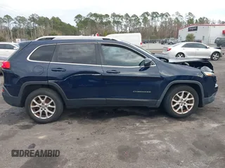 2014 Jeep Cherokee Latitude with VIN 1C4PJLCS2EW228418, listed as a IAAI auction lot 41416407 with 154,192 mi miles. Bid and sale history available at carsss.com. Image 13.