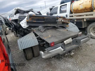 2022 Ford F-350 XL with VIN 1FT8W3DT1NEG22706, listed as a Copart auction lot 44032965 with 352,453 mi miles and Non Repairable. Bid and sale history available at DreamBid. Image 2.