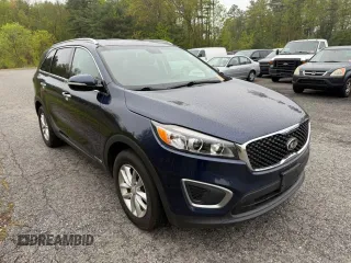 2016 Kia Sorento LX z VIN 5XYPGDA52GG14032, wystawiony jako Copart lot #56869055 z przebiegiem 104 333 mil mil oraz Czysty tytuł • Clean title. Historia ofert i sprzedaży dostępna na DreamBid. Obrazek 1.