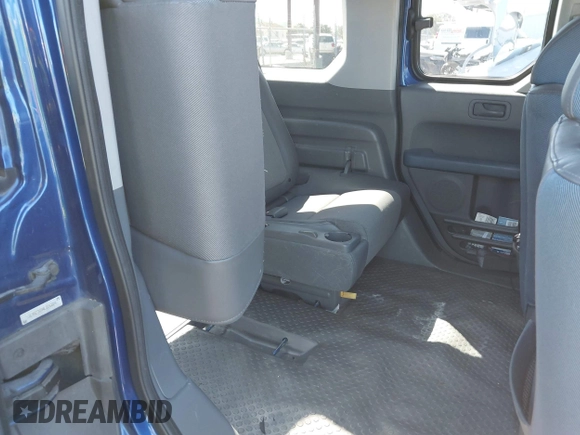 2004 Honda Element EX with VIN 5J6YH27694L026824, listed as a IAAI auction lot 41879440 with 215,768 mi miles and . Bid and sale history available at DreamBid. Image 8.